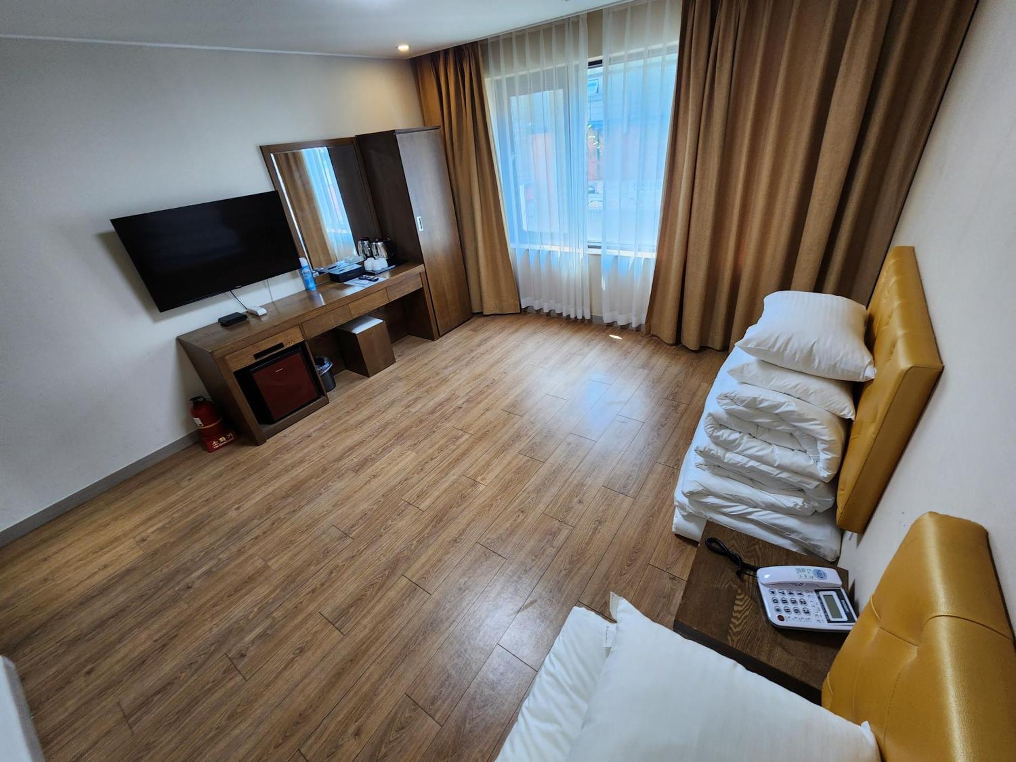 Hotel Haema Jeju Exterior photo